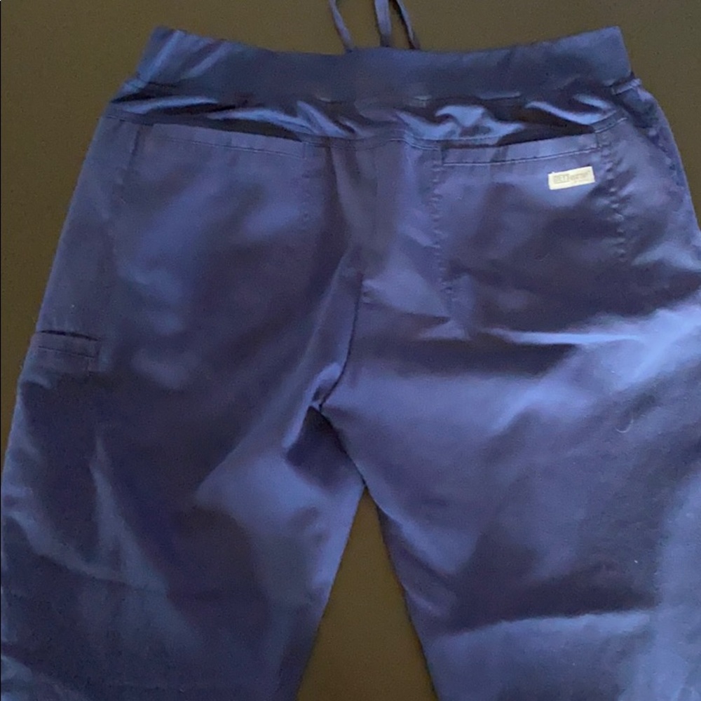 Grey’s Anatomy Scrub Pants - Picture 5 of 5